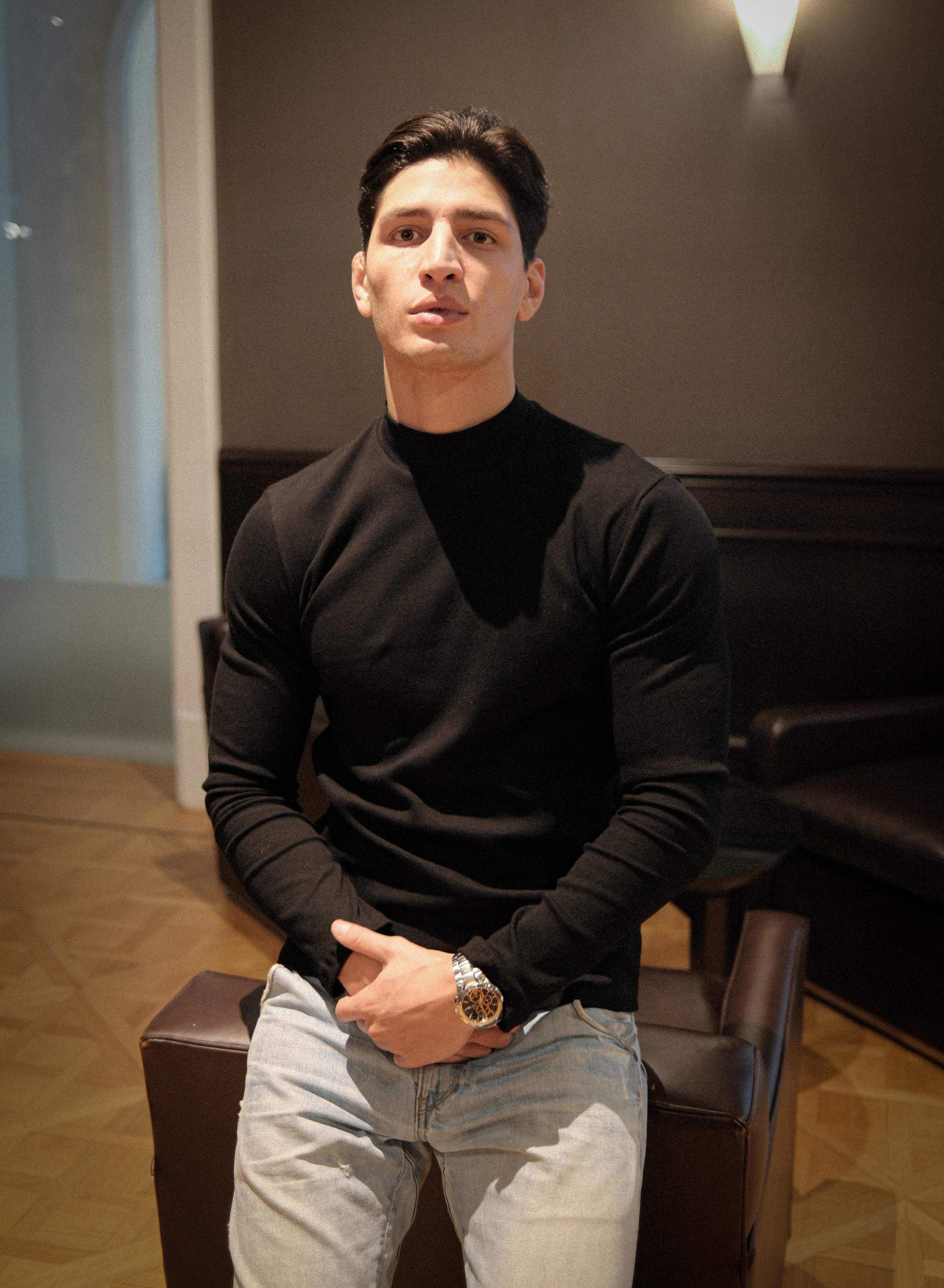 Polera Old Money – Cuello Alto, Manga Larga